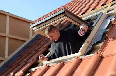 Pose de fenêtres de toit Velux à Elven